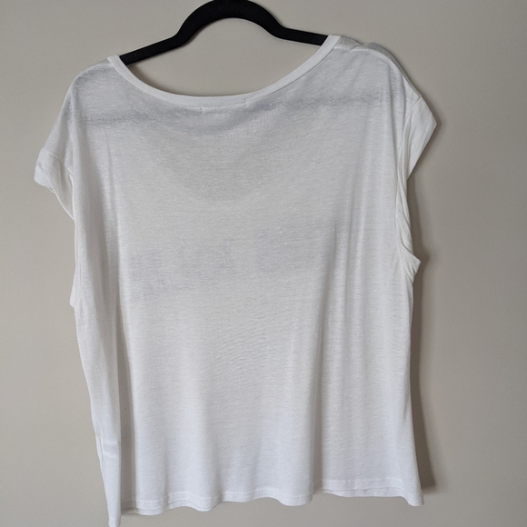 Olivia Moon Tres Jolie White T-shirt Size Medium - Picture 5 of 12